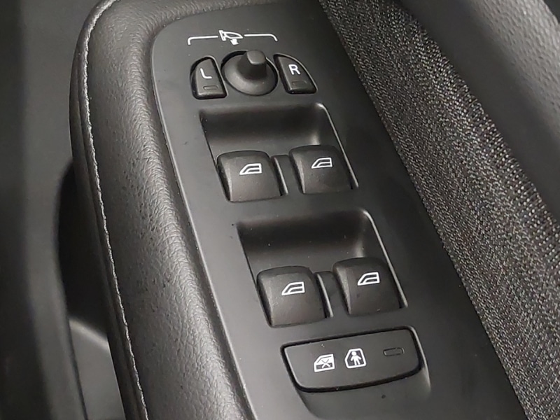 Used Volvo V60 2023 for sale - 77750915: Photo 16