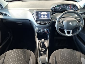 Used Peugeot 2008 2016 for sale - 79298449: Photo