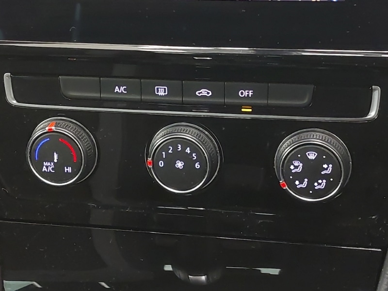 Used Volkswagen Golf 2019 for sale - 77852474: Photo 15