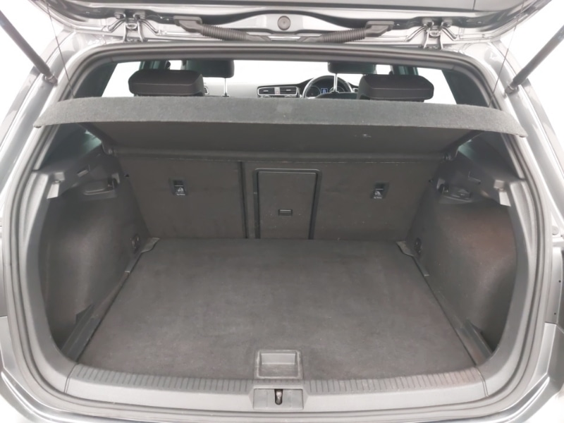 Used Volkswagen Golf 2019 for sale - 77852474: Photo 8