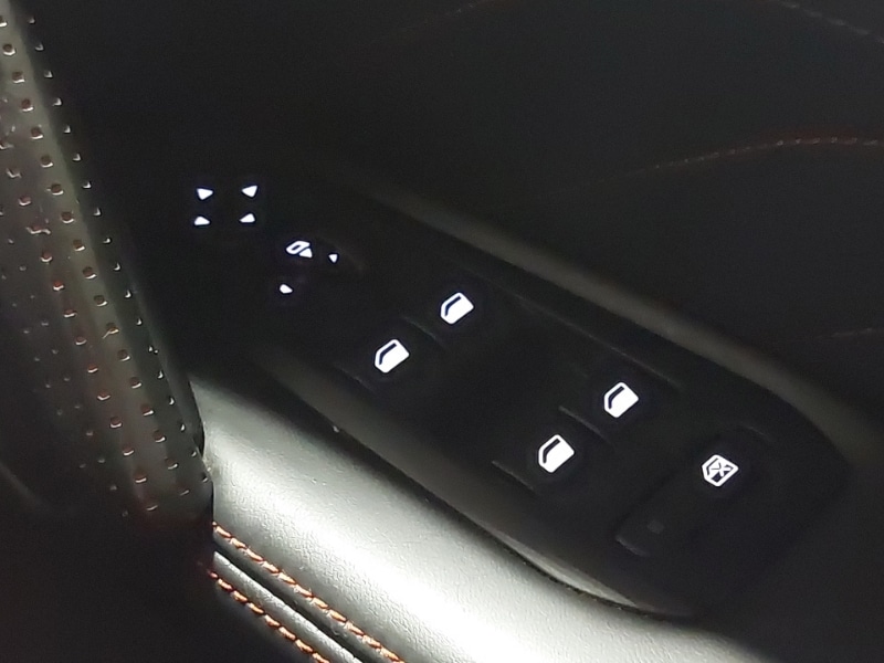 Used Peugeot 308 2017 for sale - 76970508: Photo 19