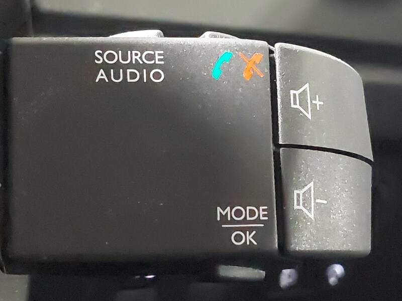 Used Renault Captur 2017 for sale - 77531071: Photo 17