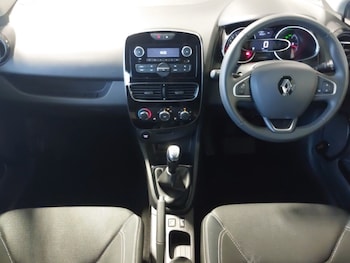 Used Renault Clio 2019 for sale - 77410249: Photo