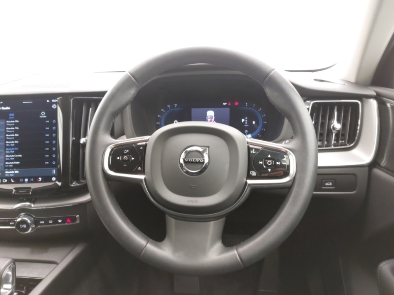 Used Volvo XC60 2023 for sale - 76785537: Photo 7