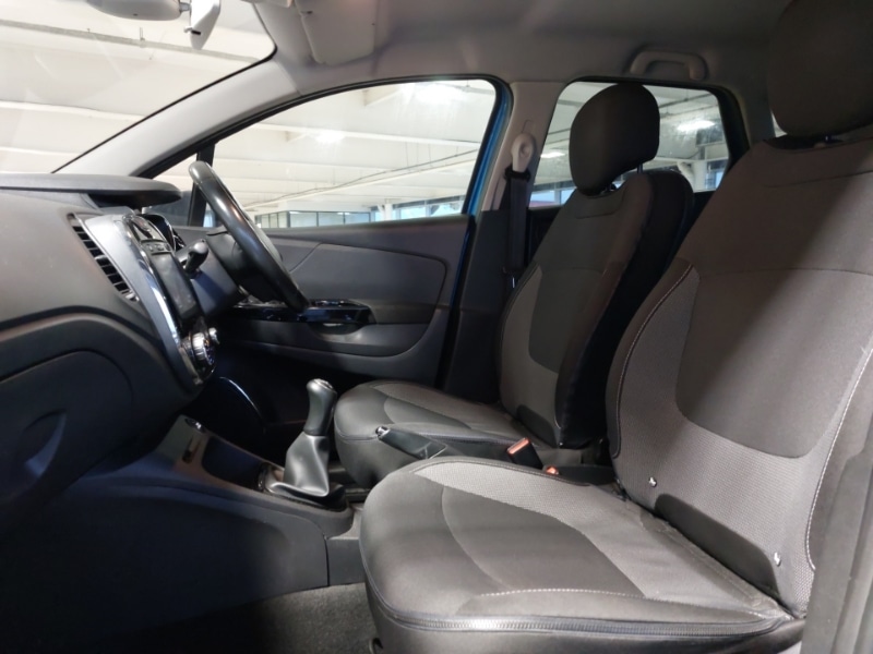 Used Renault Captur 2017 for sale - 77548796: Photo 5