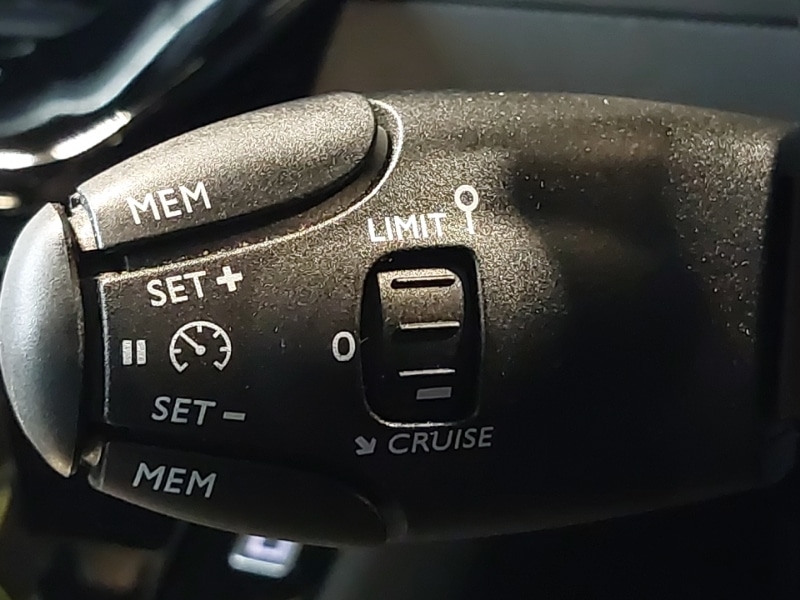Used Peugeot 2008 2024 for sale - 76130045: Photo 18