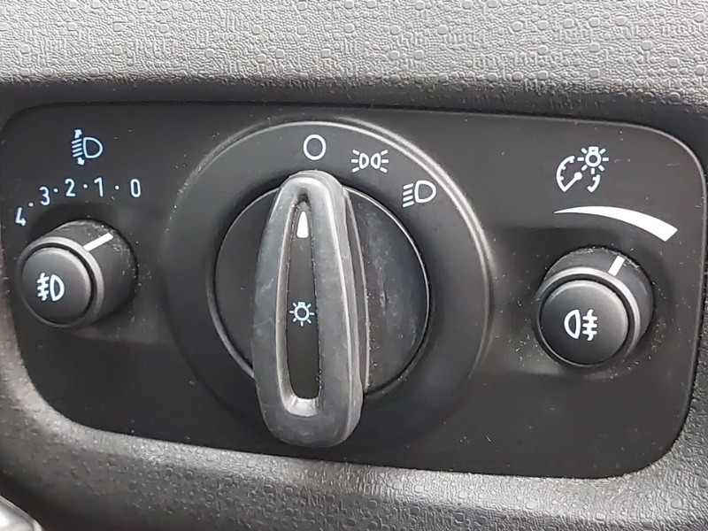 Used Ford Fiesta 2015 for sale - 76987359: Photo 19