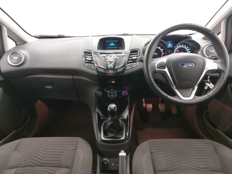 Used Ford Fiesta 2015 for sale - 76987359: Photo 2