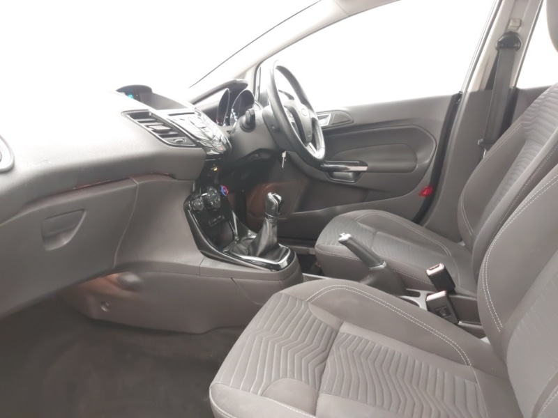 Used Ford Fiesta 2015 for sale - 76987359: Photo 5