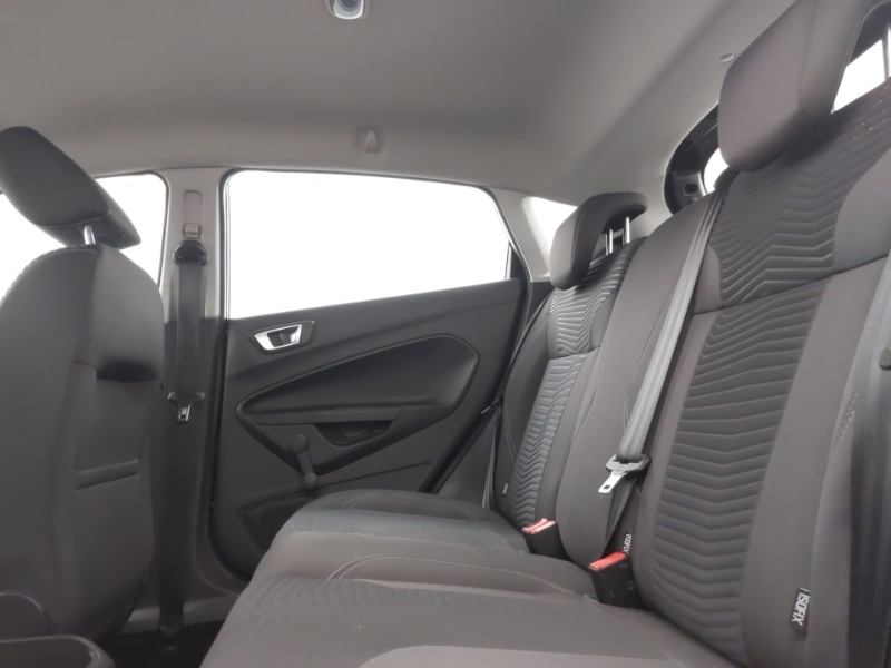 Used Ford Fiesta 2015 for sale - 76987359: Photo 6