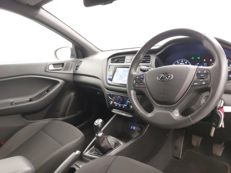 Used Hyundai i20 2018 for sale - 77300064: Photo 19
