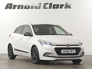 Used Hyundai i20 2018 for sale - 77300064: Photo