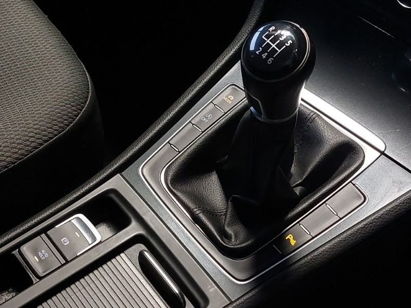 Used Volkswagen Golf 2018 for sale - 77623457: Photo 15