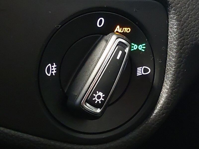 Used Volkswagen Golf 2018 for sale - 77623457: Photo 17