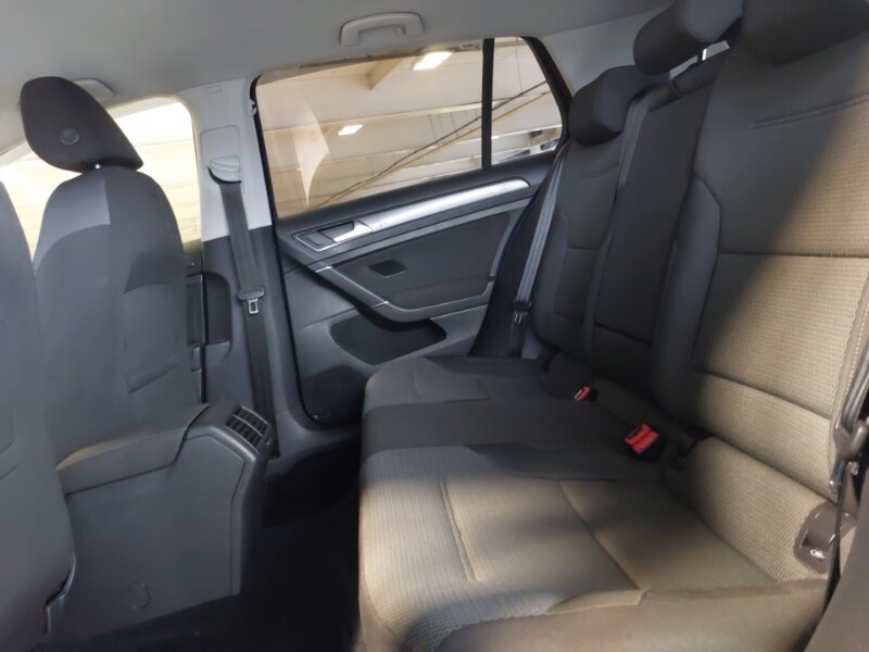 Used Volkswagen Golf 2018 for sale - 77623457: Photo 6