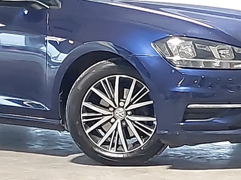 Used Volkswagen Golf 2018 for sale - 77623457: Photo 9