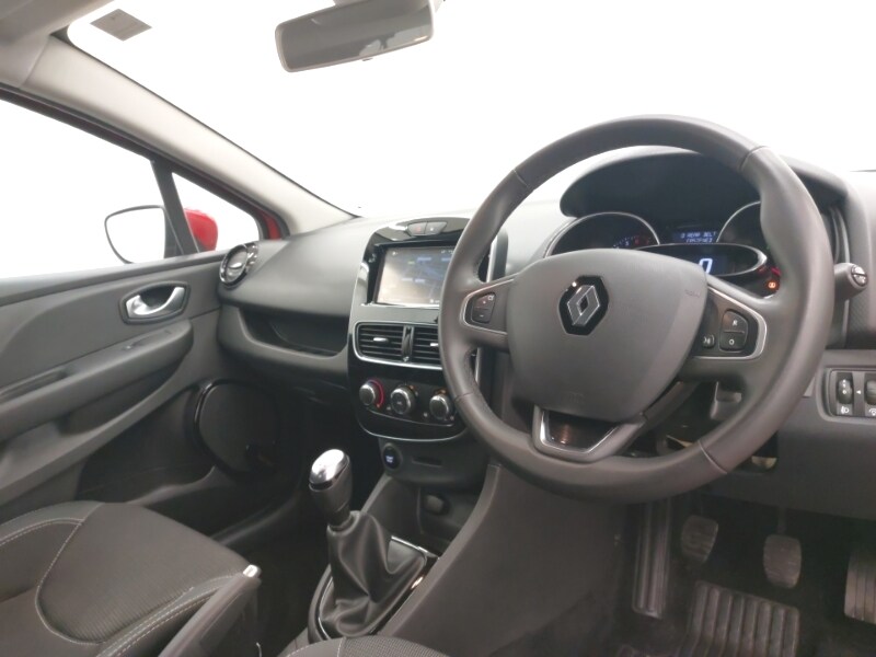 Used Renault Clio 2017 for sale - 77852483: Photo 18