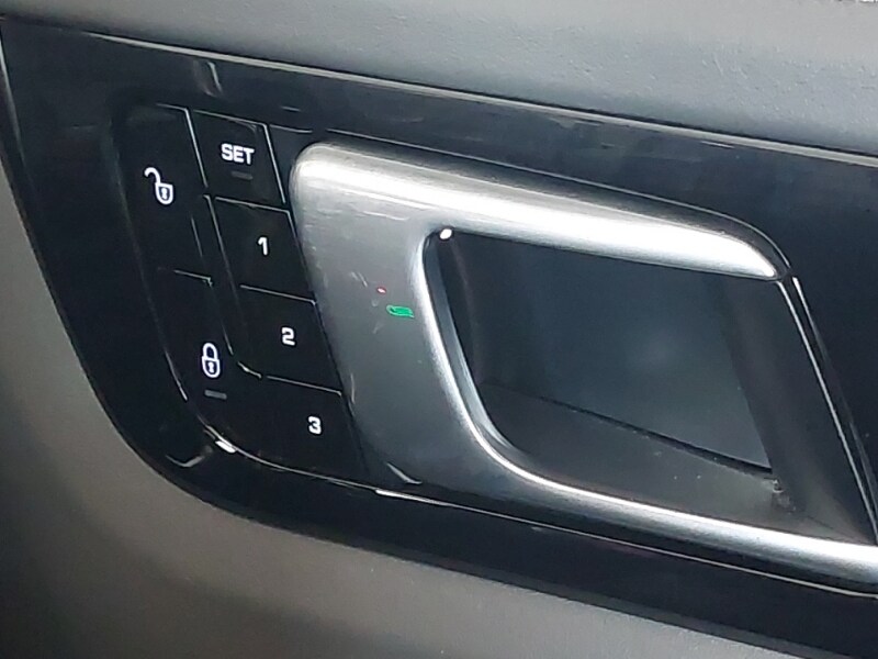 Used Porsche Cayenne 2018 for sale - 77815364: Photo 15