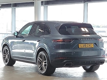 Used Porsche Cayenne 2018 for sale - 77815364: Photo