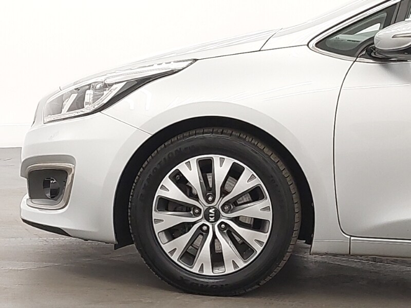 Used Kia Ceed 2017 for sale - 77987748: Photo 12