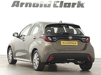 Used Toyota Yaris 2022 for sale - 76493280: Photo