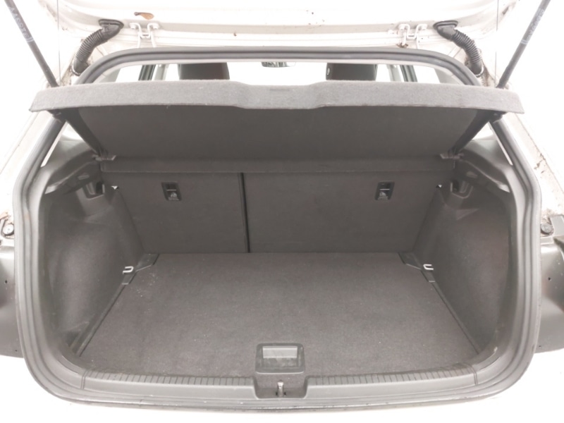 Used Volkswagen Polo 2023 for sale - 76951642: Photo 8