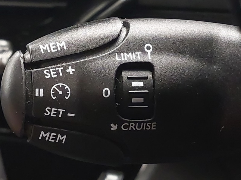 Used Peugeot 2008 2023 for sale - 77782400: Photo 15