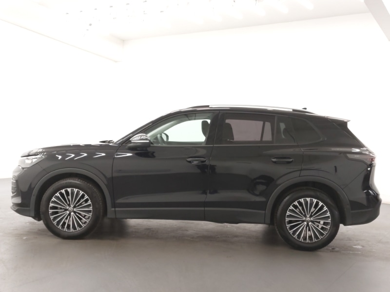 Used Volkswagen Tiguan 2024 for sale - 76860330: Photo 4