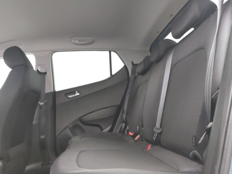 Used Hyundai i10 2017 for sale - 76846848: Photo 6