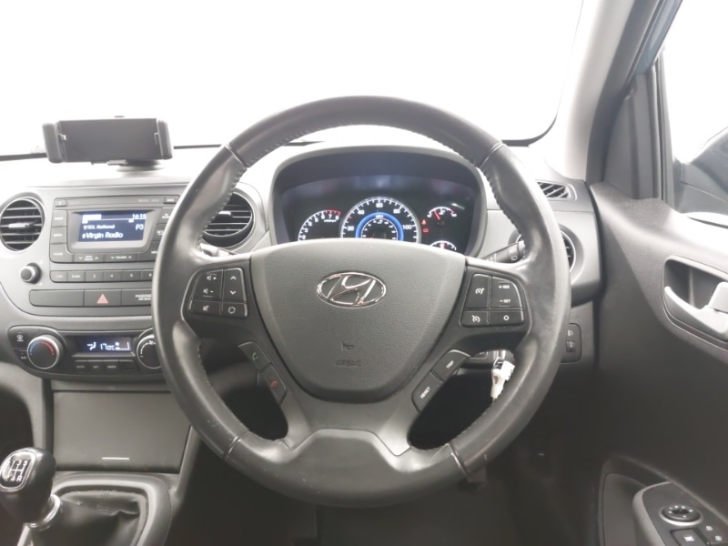 Used Hyundai i10 2017 for sale - 76846848: Photo 7