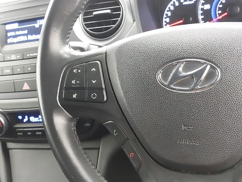 Used Hyundai i10 2017 for sale - 76763844: Photo 11