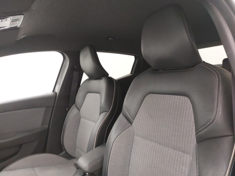 Used Renault Clio 2024 for sale - 77947703: Photo 5