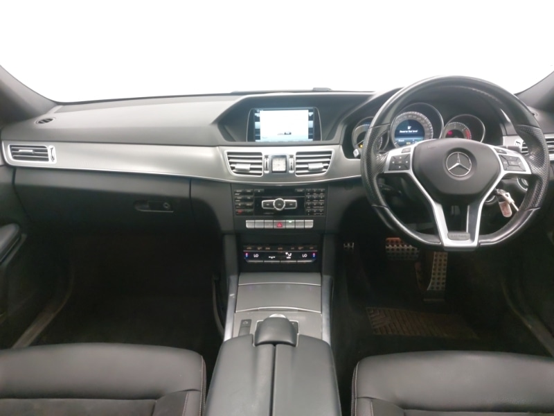 Used Mercedes-Benz E Class 2015 for sale - 76498065: Photo 2