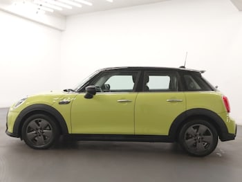 Used MINI Hatch 2023 for sale - 76556315: Photo