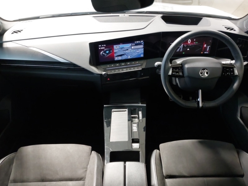 Used Vauxhall Astra 2024 for sale - 77338382: Photo 2