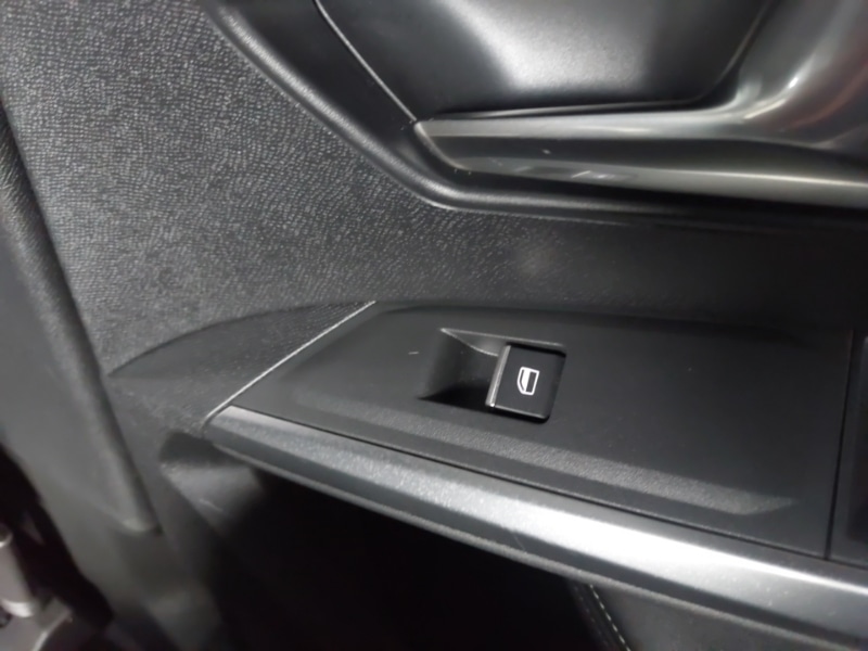 Used Peugeot 3008 2024 for sale - 76897530: Photo 10