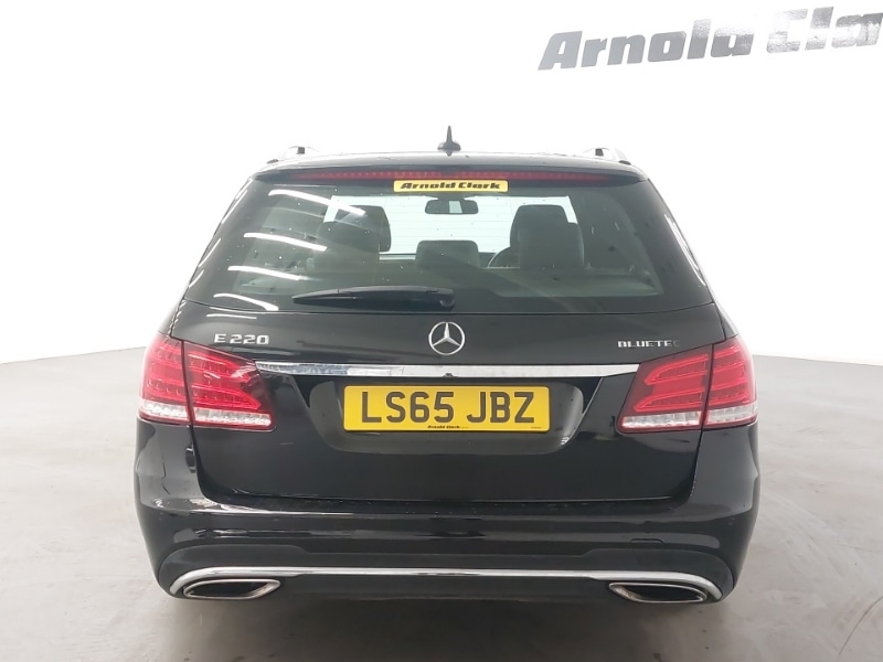 Used Mercedes-Benz E Class 2015 for sale - 76471456: Photo 8