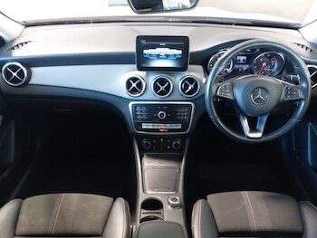 Used Mercedes-Benz GLA 2019 for sale - 77750993: Photo