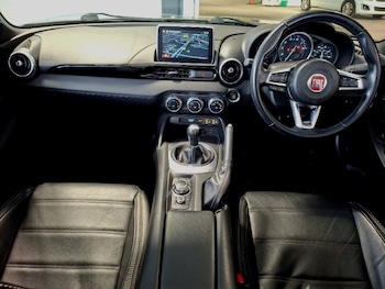 Used Fiat 124 Spider 2018 for sale - 78467625: Photo