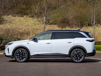 Used Peugeot 5008 2025 for sale - 76630595: Photo