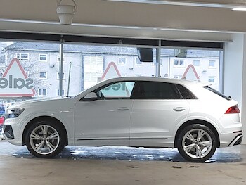 Used Audi Q8 2020 for sale - 77189757: Photo