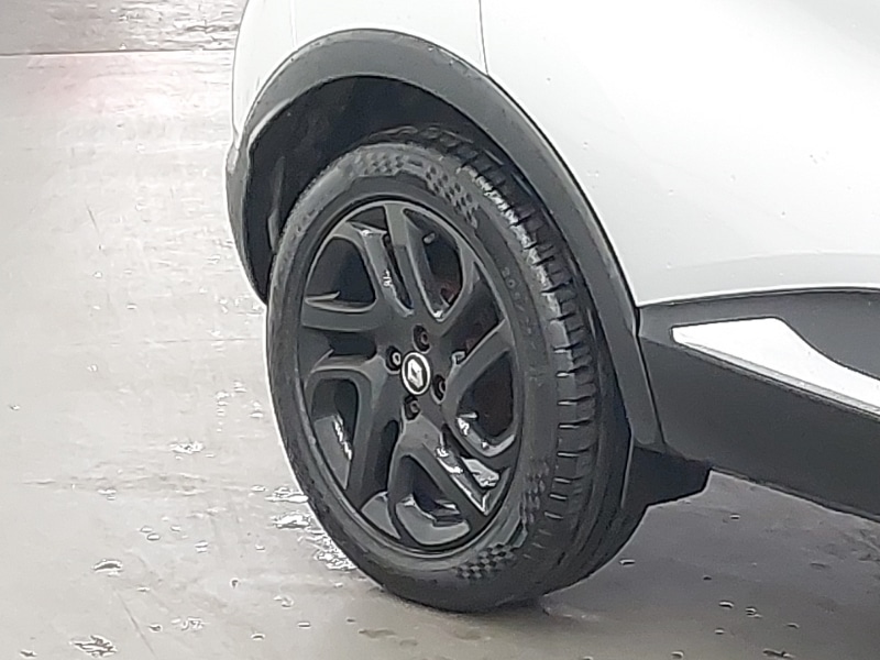 Used Renault Captur 2017 for sale - 76589320: Photo 9