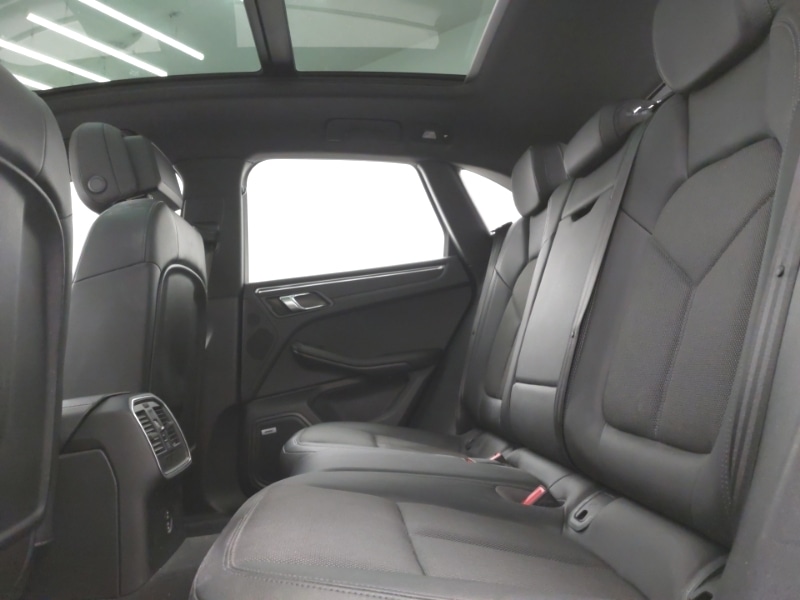 Used Porsche Macan 2021 for sale - 77694968: Photo 6