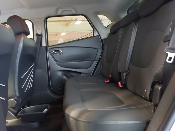 Used Renault Captur 2017 for sale - 76244342: Photo 6