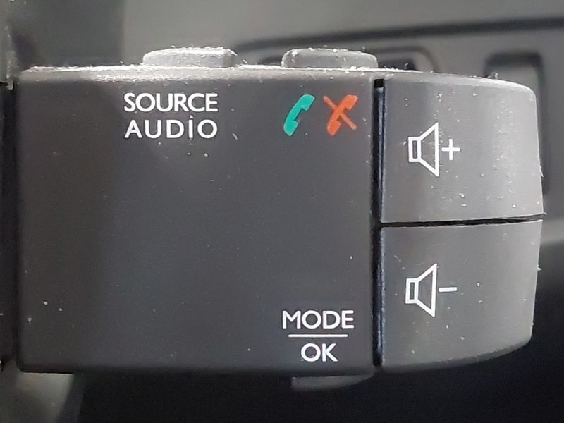 Used Renault Clio 2018 for sale - 77150008: Photo 19