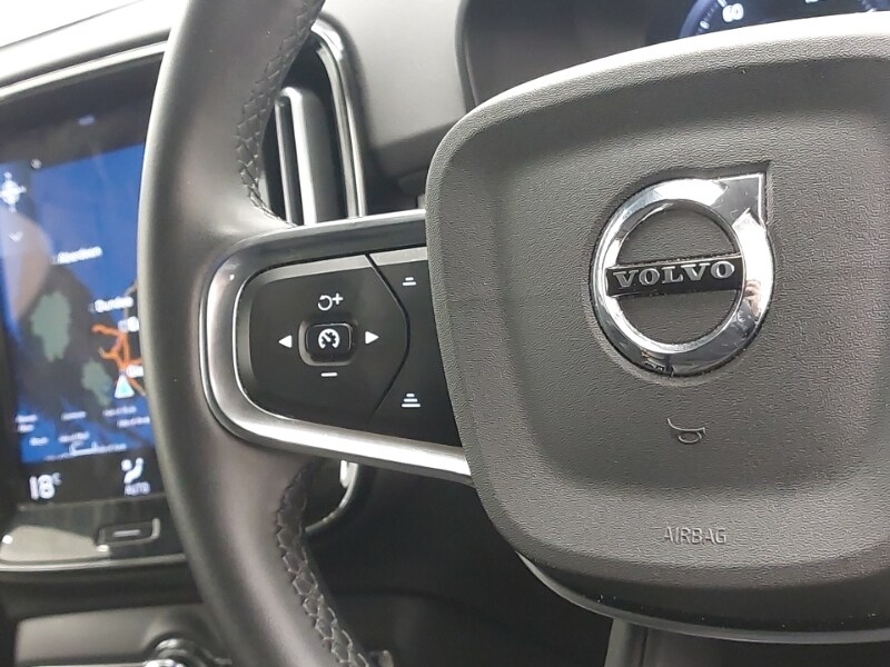 Used Volvo XC40 2021 for sale - 77750911: Photo 11