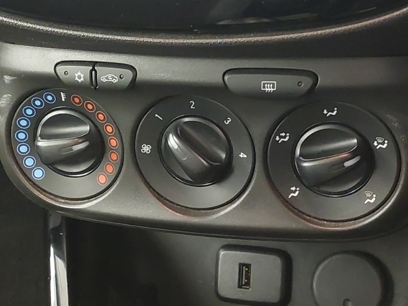 Used Vauxhall ADAM 2018 for sale - 78099303: Photo 16