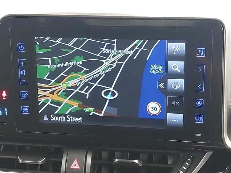 Used Toyota C-HR 2018 for sale - 77846851: Photo 10