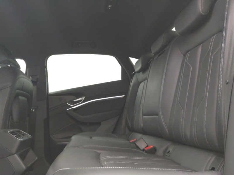 Used Audi Q8 2023 for sale - 77907633: Photo 6