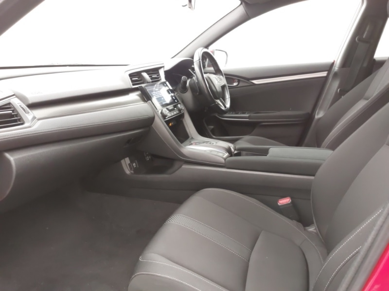 Used Honda Civic 2019 for sale - 76630516: Photo 5